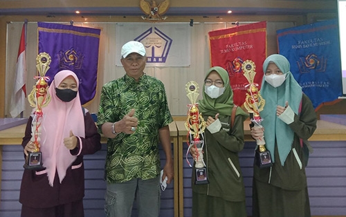 Juara Lomba Cipta Puisi Mahasiswa dan Pelajar
